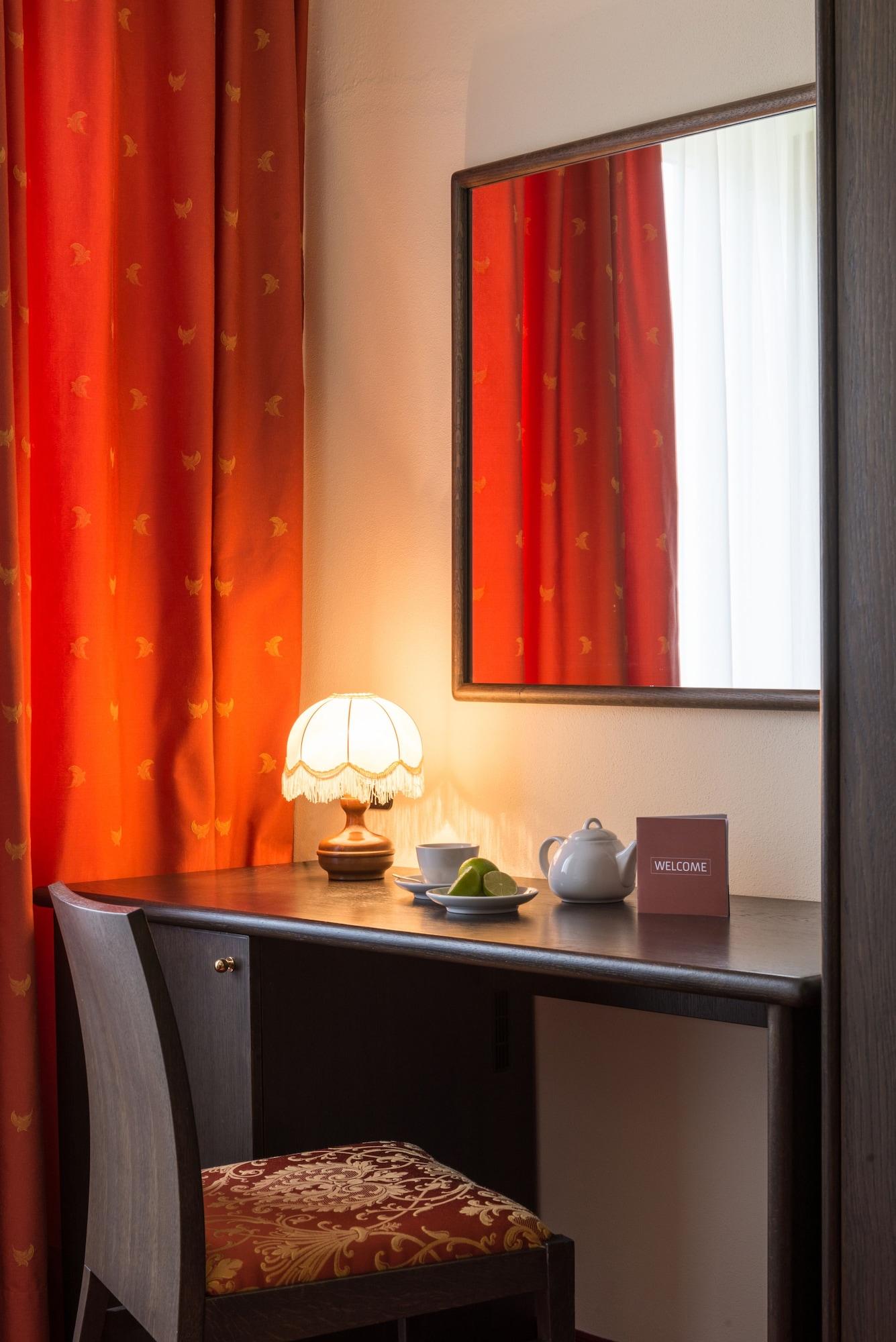 Hotel Drago Brenzone sul Garda Exteriör bild