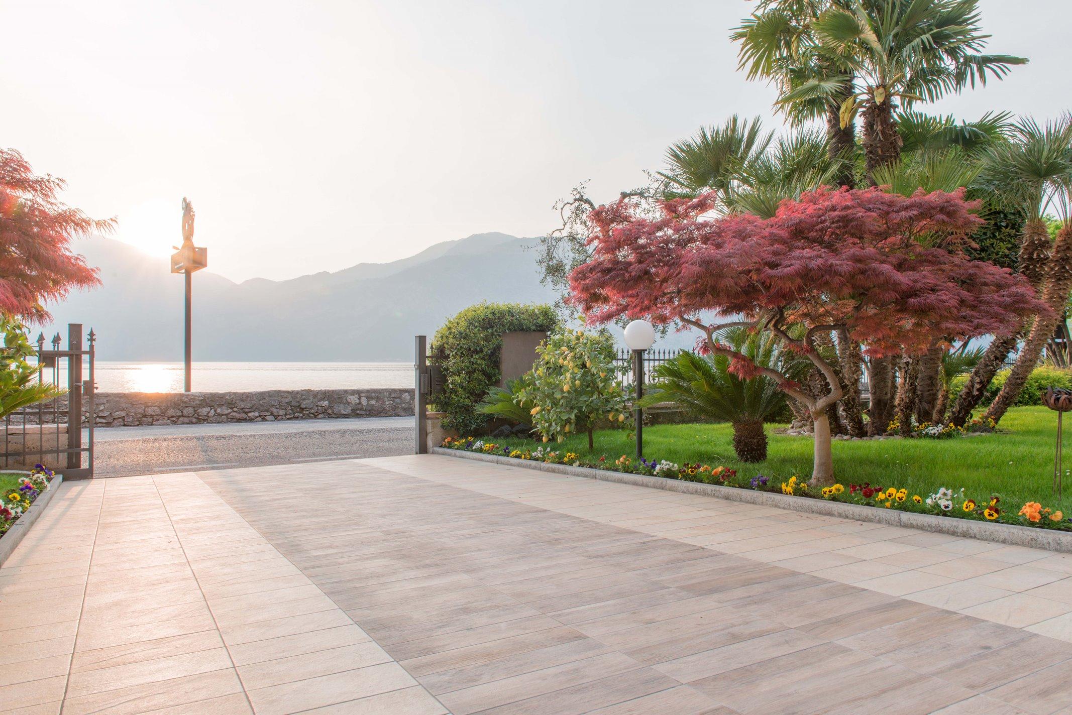 Hotel Drago Brenzone sul Garda Exteriör bild