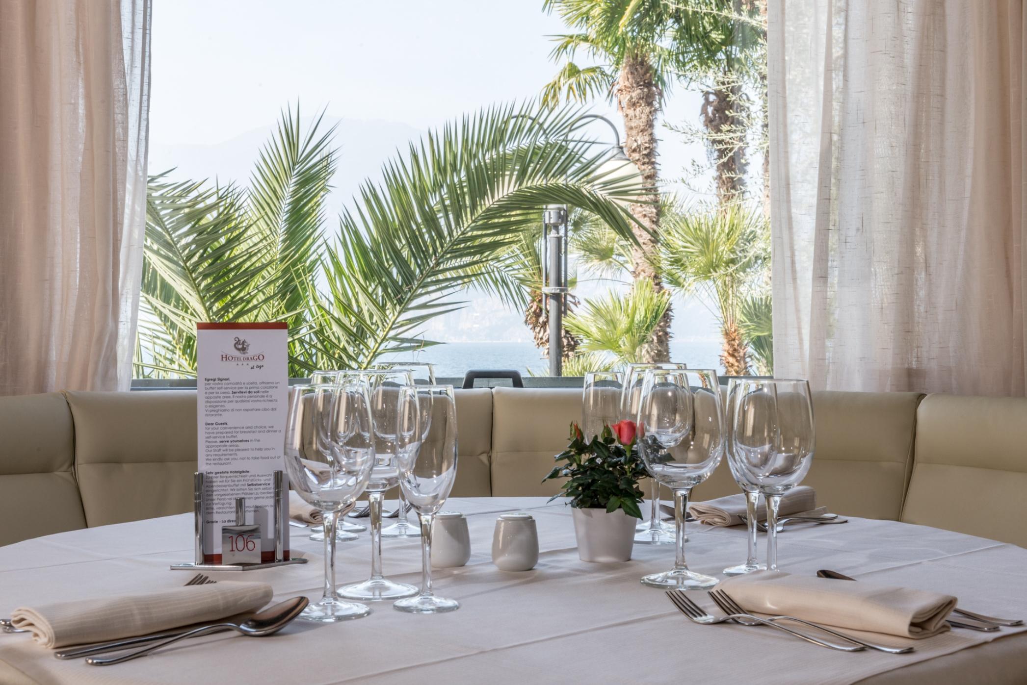 Hotel Drago Brenzone sul Garda Exteriör bild