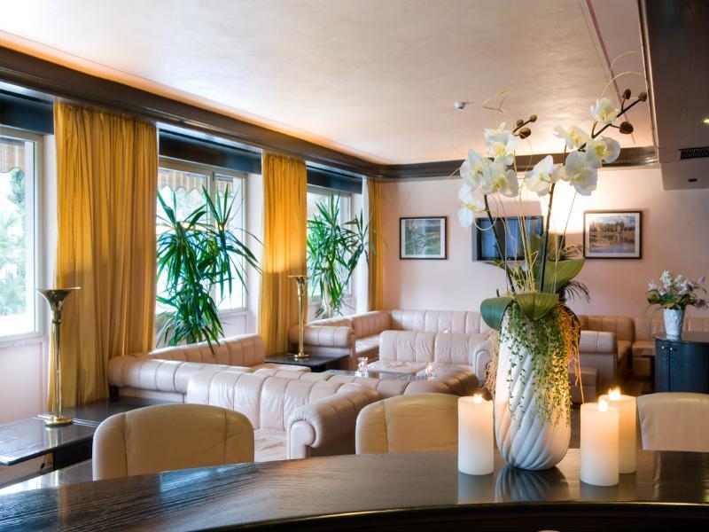 Hotel Drago Brenzone sul Garda Exteriör bild