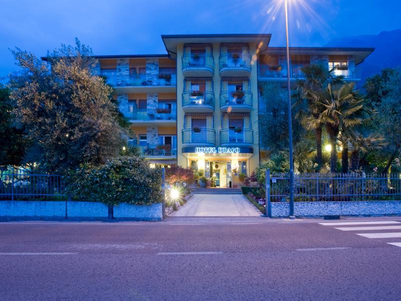 Hotel Drago Brenzone sul Garda Exteriör bild